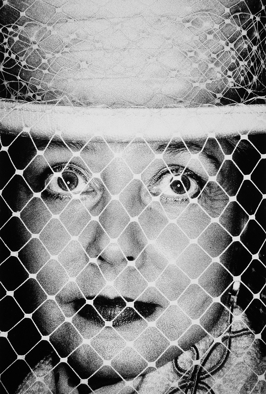 Tony_Ward_early_work_close_ups_1990\'s_ringflash_veiled_woman_with_hat Tony_Ward_early_work_close_ups_1990\'s_ringflash_veiled_woman_with_hat