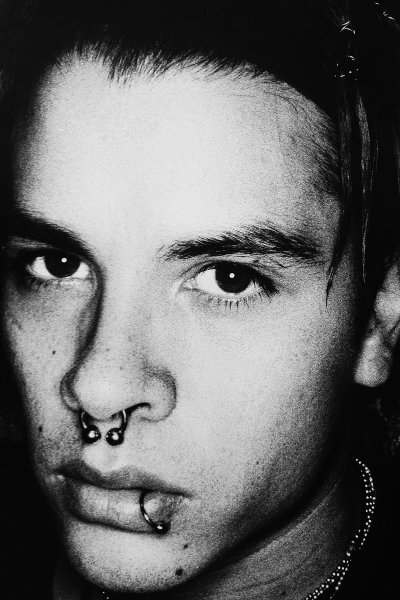 closeups_tony_ward_photography_nose_piercing_jewelry closeups_tony_ward_photography_nose_piercing_jewelry