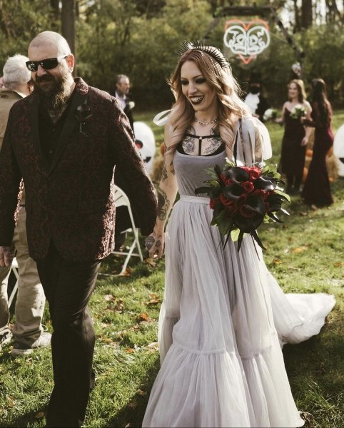 Brittany_Goldberg_wedding_roses Brittany_Goldberg_wedding_roses