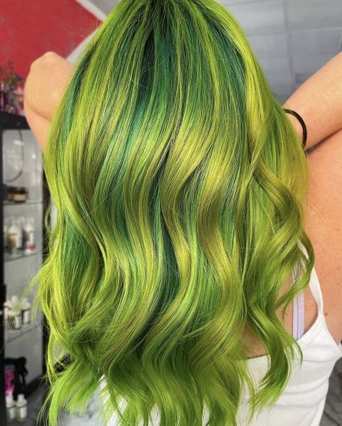 Modern_green_hairstyle_heavy_metal_salon_philly Modern_green_hairstyle_heavy_metal_salon_philly