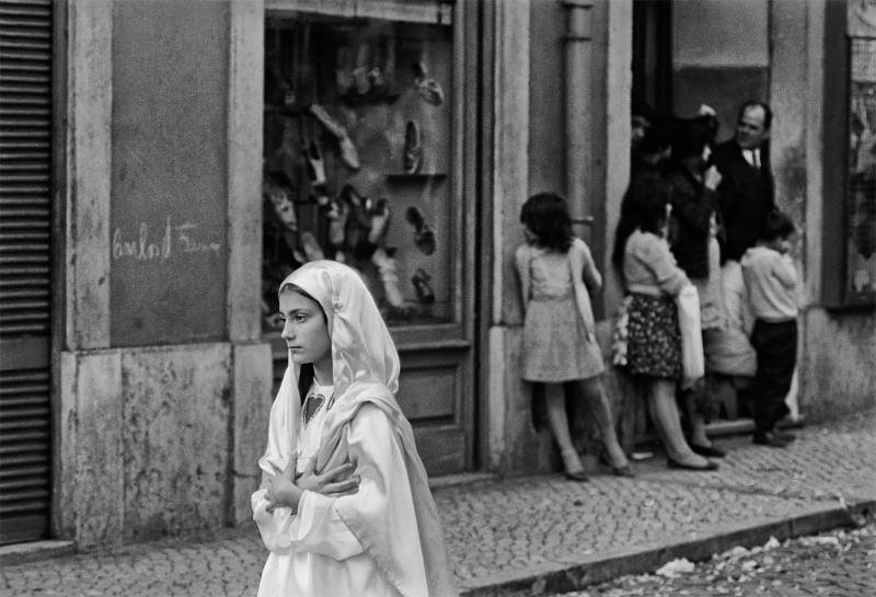 2-Neal_Slavin_young_madonna_teen_Portugal-min